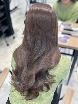 エヌアイ オモテサンドウ(ni omotesando) ☆透明感ショコラブラウンカラー 秋色ツヤカラー☆