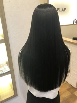 フラップ(FLAP) 艶髪ロング