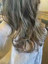 ムード マグ レーベル 南松本(MOOD Mag Label)&nbsp;20代30代◎定番ハイライト×艶カラー小顔レイヤー透明感