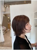 暗髪外はねボブ/ハッシュカット顔周りレイヤーでウルフ見たいな