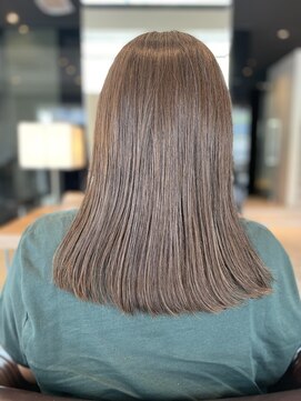 フロア(FLOOR) 切りっぱなしボブ/アッシュベージュ