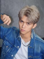 ノイル(Noil)&nbsp;【men's style】フェザーショート×ホワイトグレージュ