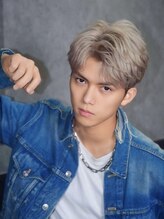 ノイル(Noil)&nbsp;【men's style】フェザーショート×ホワイトグレージュ