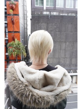 シィーム(cime) ホワイトカラー