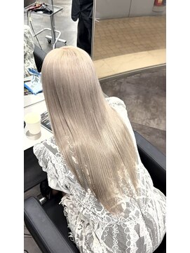 スノットバイガルテ(SNOT by GARTE) ホワイトカラー/ホワイトグレージュ/ブリーチカラー