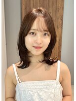 ビュートリアム 南青山(BEAUTRIUM)&nbsp;外ハネミディアムレイヤー　レイヤーカット　　表参道青山