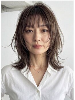 オフ(off)の写真/白髪ぼかし/脱白髪染めでオシャレな大人カラーに♪明るい白髪染めで、白髪に見えないカラーを演出します＊