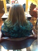 アンジュ 南海なんば駅前店(ange treatment & head spa) エメラルドグリーン&ブルーグラデ【ange treatment & head spa】