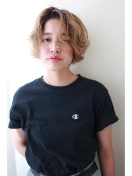 ネオリーブ チロル 横浜西口店(Neolive CiroL.) 外国人風ショートボブ