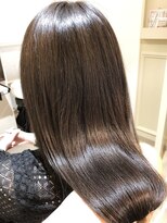 トゥーリ 筑紫野店(tuuli)&nbsp;トーンダウン☆アッシュ☆艶髪☆ロング☆Aujuaトリートメント