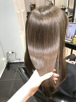 ラブクロムトーキョー オモテサンドウ(LOVECHROME OMOTESANDO)&nbsp;アッシュベージュメルティカラー/表参道髪質改善トリートメント