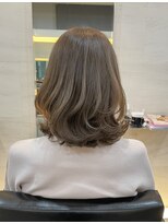 アージェガーデン(AGEE GARDEN)&nbsp;レイヤーボブ Aラインボブ オリーブベージュ