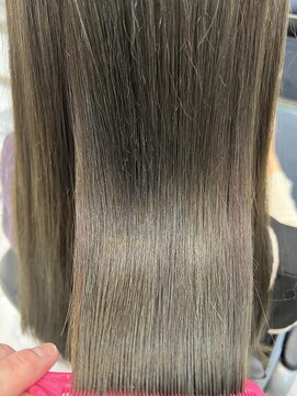 エスカーラ 表参道(THE ESCALA) @m_ayu/髪質改善トリートメント/フェミニンロング/タビラマユミ