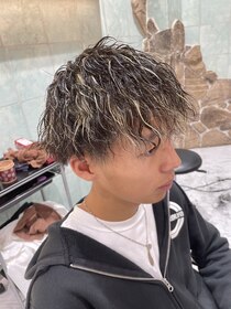 ハーツヘアーズ 五日市店(HEARTS hair's) ツイスパ＆ハイライト
