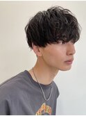 メンズパーマツイストスパイラルパーマセンターパート刈り上げ