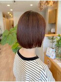 上品さをどの方向からでも魅せられるオトナボブ。