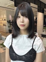 ステア ケース(stair case)&nbsp;韓国ミディアムレイヤーカットカラートリートメント前髪カット