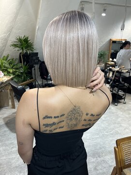 ロア インターナショナル 新宿店(LoA International) Balayage / ombre / long layer/ curtain bangs / English