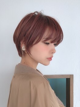 エレナ(Helena)の写真/大人ショートで魅力度UP！“似合わせ”重視のカットで、お客様を一番可愛く☆再現性の高さも◎