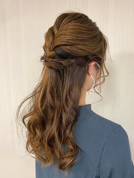 ヘアメイクHY(hair make HY) ハーフアップ
