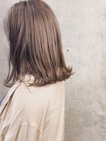ユアーズヘア 新宿WEST(youres hair) ブリーチカラー　ヌーディーベージュ　重め外ハネボブ
