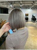 smoky white silver