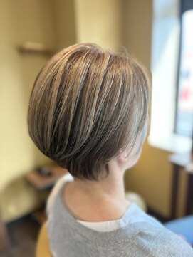 ヘアドゥ デ コントラクテ 宮の沢店(hair do Decontracte) 白髪ぼかし/ショートボブ