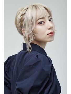 ザイン(Sein) 編み込み×シニヨン 【小山市/ヘアアレンジ/ヘアセット】