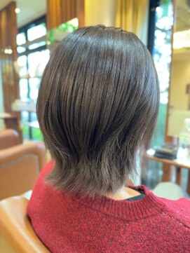 バグスドゥア(Bagus dua) デザインカラー襟足ピンク11.12