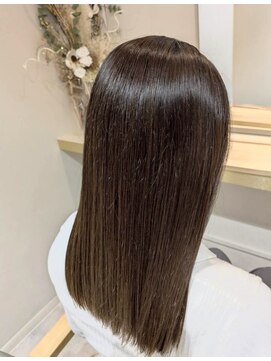 ムニ(muni) ナチュラル/ストレート/柔らかヘア/伸ばしかけヘア