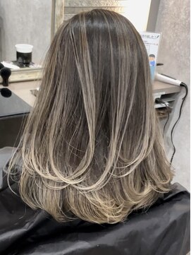 ラビマーニ 箕面店(Labimani) 【Labimani】ホワイトブロンドバレイヤージュ