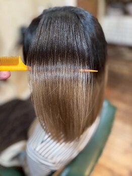 完全個室プライベートサロン Coo　髪質改善/白髪ぼかし【クー】の写真/至高の美髪へ、高級髪質改善トリートメントで極上の艶を。リンゴ幹細胞培養液配合商材で結果にこだわる施術