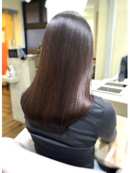 ミニルバイルルカ(minilu by LuLuca)の写真/【マンツーマン】しっかりもナチュラルも選べるストレート◎ダメージレスな薬剤で自然なストレートを！！