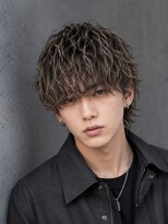 Men's Lueur. 心斎橋 Men's眉毛/Men's salon/メンズ眉毛/メンズサロン&nbsp;ハイライト×ツイストスパイラルパーマ