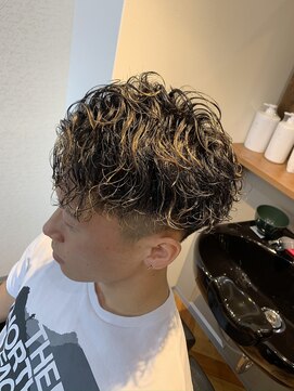 ヘアアンドフェイス ルースト(hair&face ROOST) 【アンニュイ】スパイラルパート