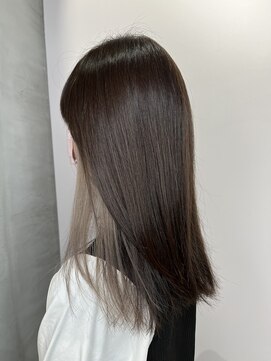 リーオオサカ(Lee Osaka) インナーカラー×ベージュ