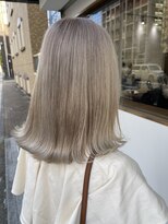 イル(iLu.)&nbsp;ホワイトグレイ