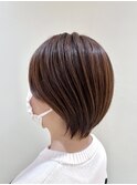 スジ感丸みショート