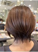 どの世代でも似合う日焼け対策ショートボブ