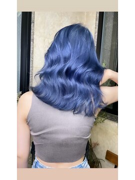 エイミー(Aimee) Aimee町田　アイスブルー×ワンホンヘア