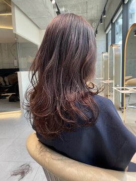 ロンドメリア 天神大名店(Lond Melia) ★斜めバングミディアムヘアグレージュカラーシルキーベージュ★