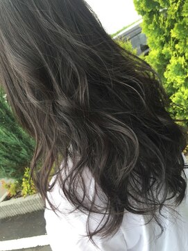 あお へあさろん 暗めカラー　グレージュ