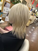ヘアーデザインルアナ(Hair design Luana.)&nbsp;ホワイトベージュカラー