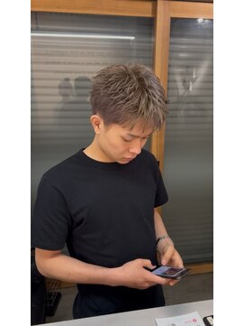 メンズサロン キング 心斎橋店(Men’s salon K!ng) ホワイトメッシュ/ツイスト/ツイスパ/パーマ/メンズ/眉毛/心斎橋