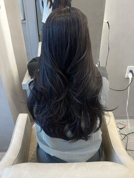オムニス 表参道(Omnis) 暗髪美髪レイヤーカットロング韓国ヘアハッシュカットくびれヘア