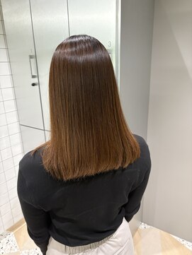 イオエ 西梅田(ioe) ブリーチなしカラー／髪質改善/ミルクティーベージュ/顔へア