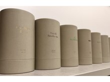 イロトイロ(iro to iro)の雰囲気（＊LOATHEOIL＊９種類とり揃えています。香りのテスターあり）