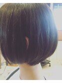 ショートボブ