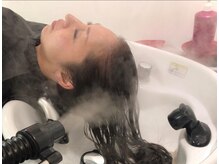 シュリット ヘア(schrit Hair)の雰囲気（フルフラットで快適なスパ＆シャンプーをご体感ください。）