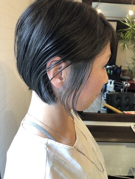 メイハ(MEIHA) ブルージュセクションカラーボブ
